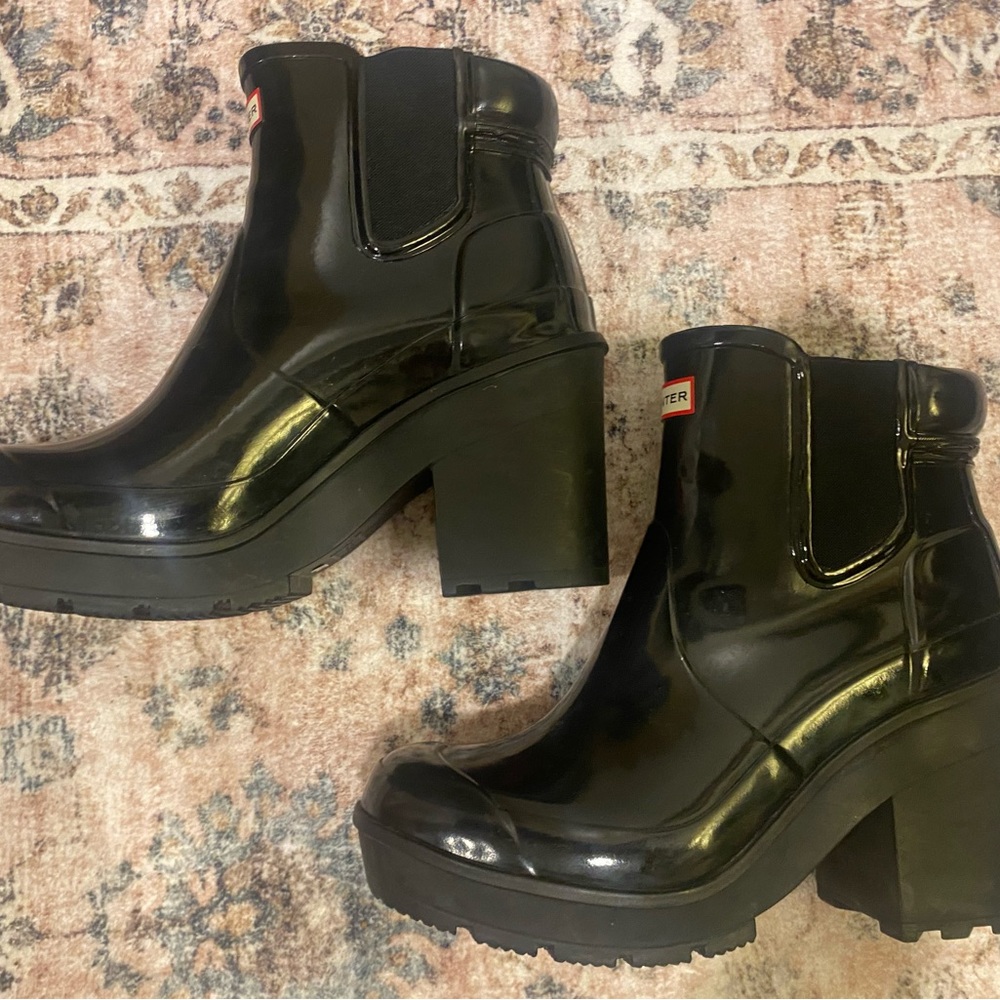 Hunter rain boots block heels size 8